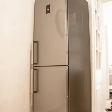 Lägenhet Elegant With Private Jacuzzi